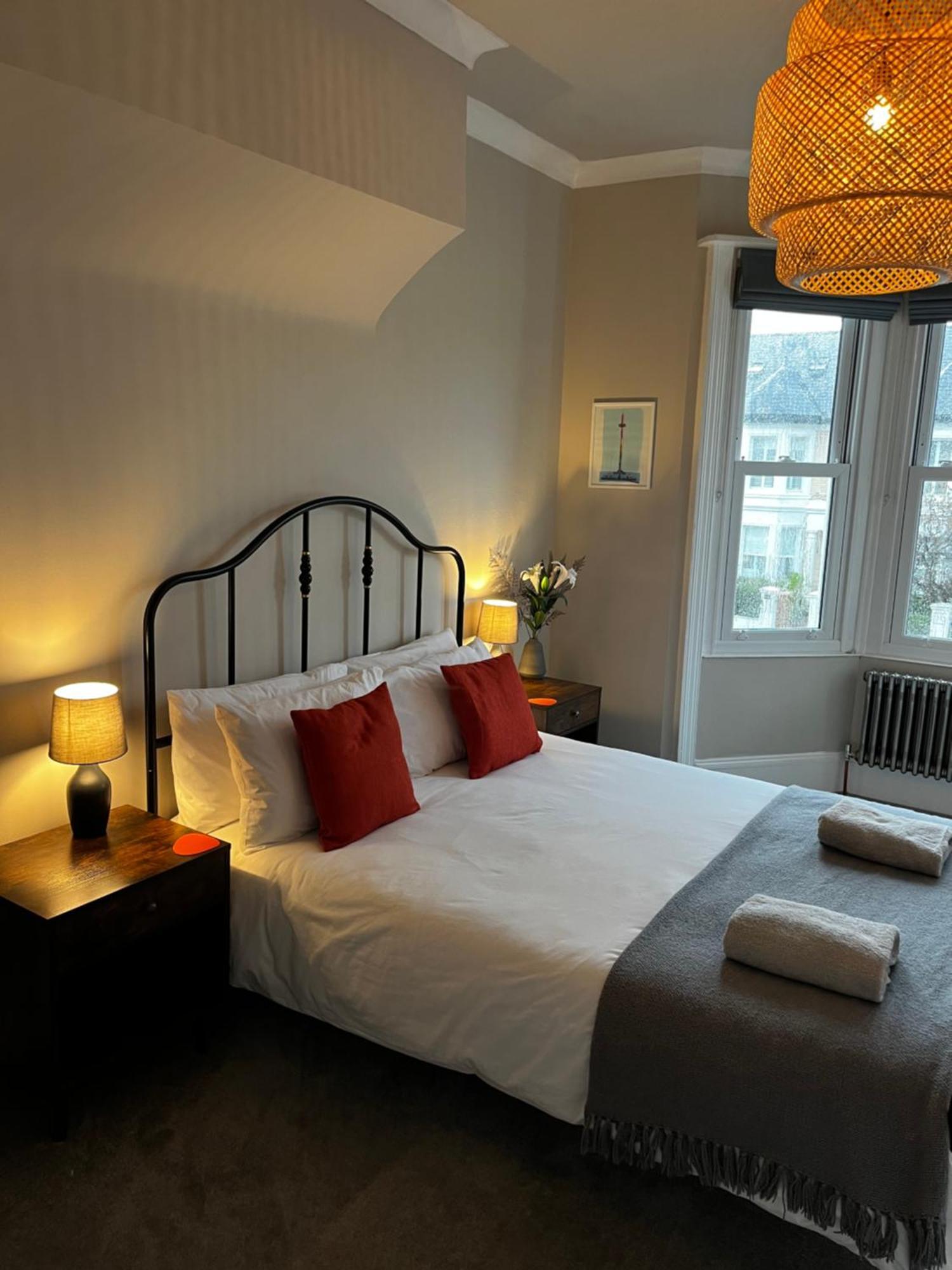 Contemporary Beach Apartment Brighton Ngoại thất bức ảnh